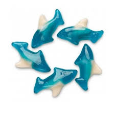 Albanese Gummi Blue Sharks - Raspberry (2.27KG)